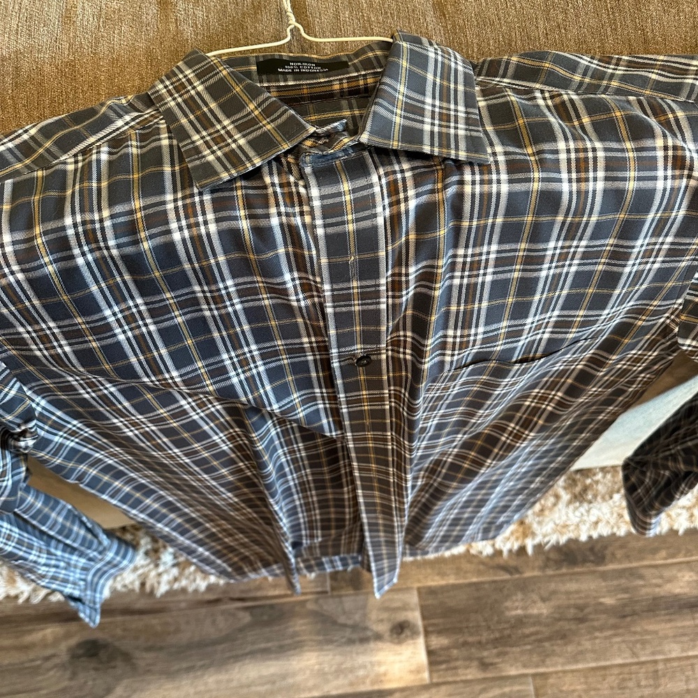 Mens long sleeve plaid shirt